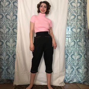Vivien of Holloway Black Capri Pants